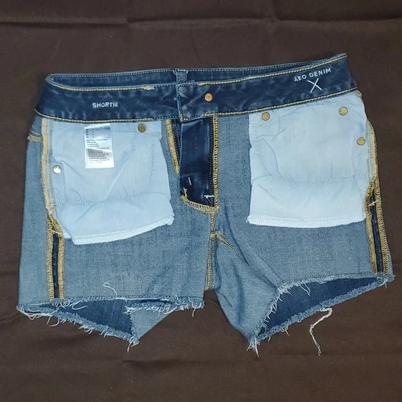 AE Shortie Shorts - Picture 7 of 8